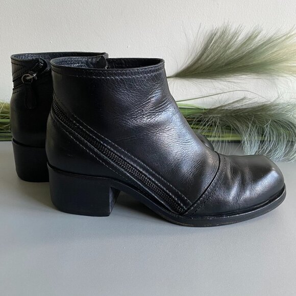 Alexander McQueen Women's Leather Ankle Boots Sz 10 - Picture 2 of 16